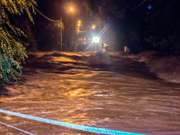 un fuerte temporal azoto a villa general belgrano y provoco destrozos un fuerte temporal azoto a villa general belgrano y provoco destrozos
