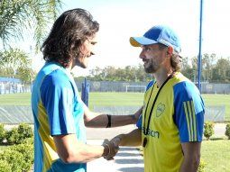 la interna que diego martinez vivio con cavani y rojo en una de sus primeras practicas en boca la interna que diego martinez vivio con cavani y rojo en una de sus primeras practicas en boca