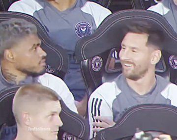 Josef Martínez ayudó a Messi a ver mejor Inter Miami vs Cruz Azul y el video se viralizó