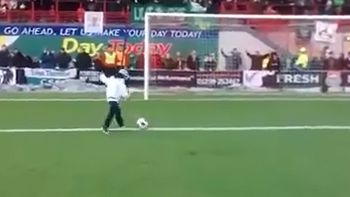 un nene con sindrome de down hizo un gol para uno de los grandes de europa un nene con sindrome de down hizo un gol para uno de los grandes de europa