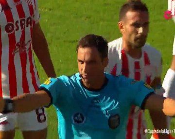 Insólito: Rapallini terminó Unión - Newells un minuto antes y tuvo que reanudarlo