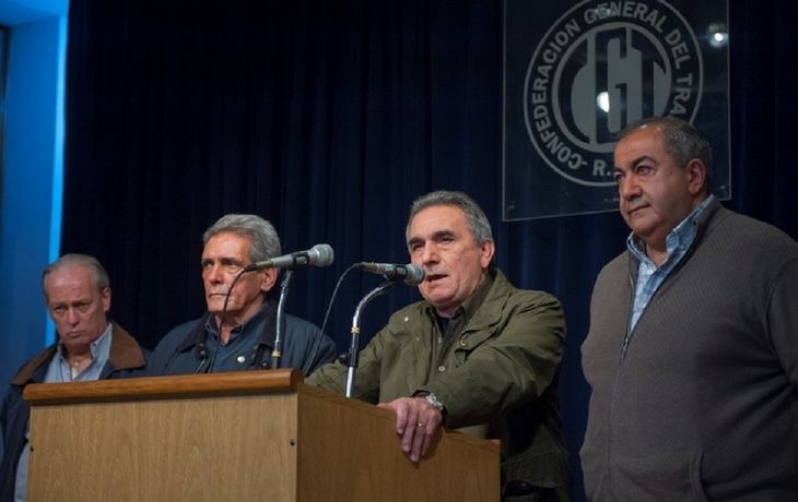 Renunció Schmid al triunvirato de la CGT