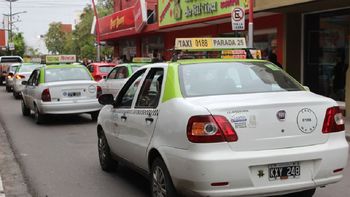 El taxista recibió un botellazo en la cabeza El taxista recibió un botellazo en la cabeza