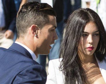 Cristiano Ronaldo abrió su corazón: Guardo las cenizas de mi hijo y le habló todos los días