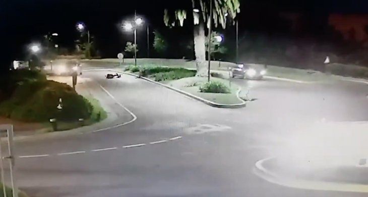 Así atacó un carpincho a un motociclista en Nordelta