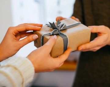 Cómo comprar los regalos para papá sin endeudarse o perder ahorros