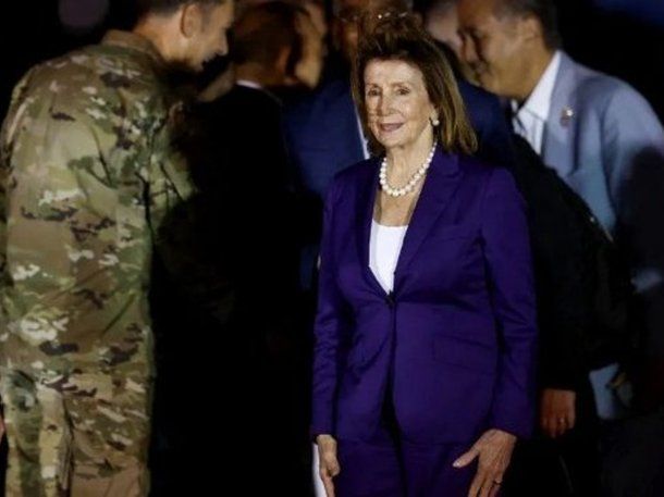 Nancy Pelosi llegó a Japón en el tramo final de su gira por Asia