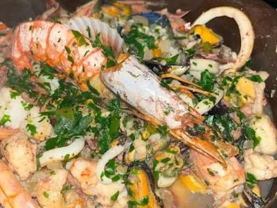 Este bodegón se encuentra en Palermo y ofrece los mejores platos de mar de Buenos Aires.&nbsp;