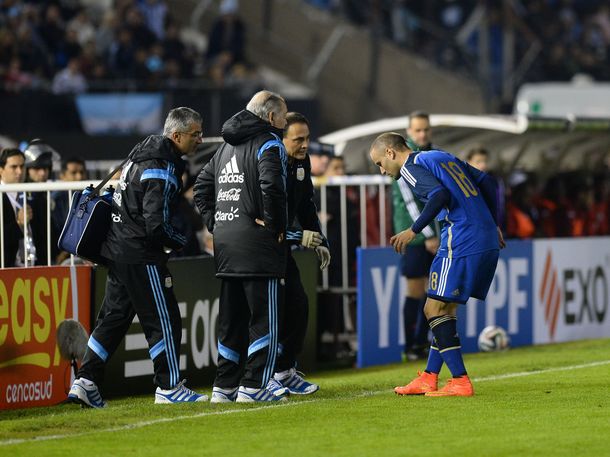 Preocupa en Ezeiza la lesión de Palacio: ¿qué pasa si no llega al Mundial?