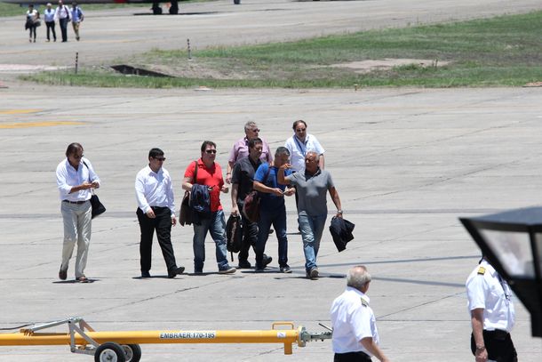 Nada cambia: los 15 aviones privados de los dirigentes de Macri en Jujuy