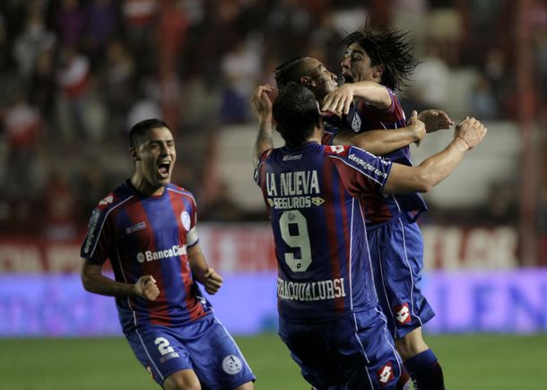 San Lorenzo mantuvo su racha y venció a Argentinos