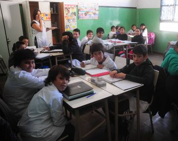 Polémica entre gremios docentes y la Provincia por la vuelta de los aplazos