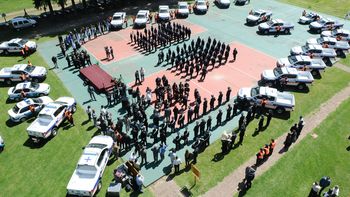 la provincia asciende a mas de 12.000 efectivos, a 20 dias de las protestas policiales la provincia asciende a mas de 12.000 efectivos, a 20 dias de las protestas policiales