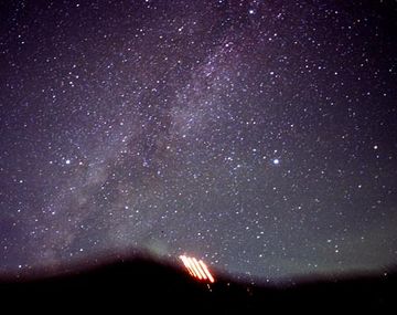 Detectan señal que vendría de más allá de la Vía Láctea