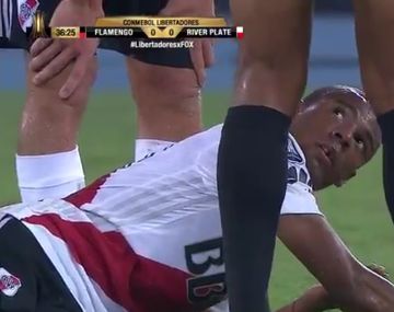 De la Cruz perdió un diente por el codazo de Jonas