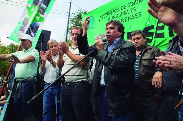 Por ley, los municipales bonaerenses también tendrán paritarias