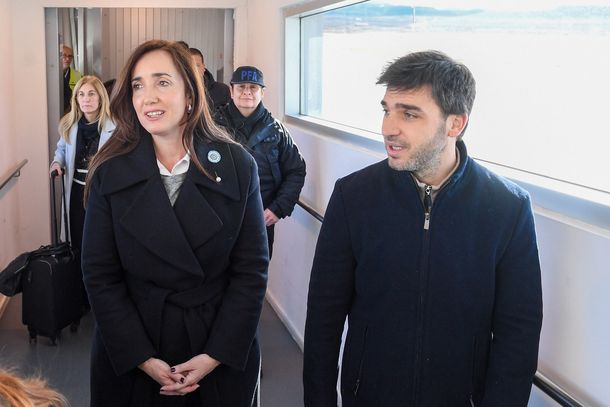 La vicepresidenta Victoria Villarruel y Nacho Torres, gobernador de Chubut.