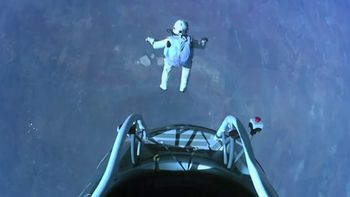 asi logro su hazana el paracaidista baumgartner asi logro su hazana el paracaidista baumgartner