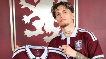 alejandro garnacho fue presentado en aston villa: sera companero del dibu alejandro garnacho fue presentado en aston villa: sera companero del dibu