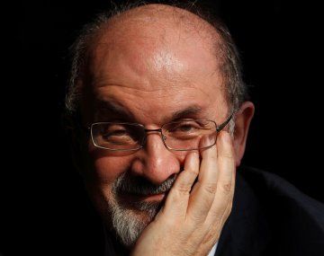 Salman Rushdie había advertido que se viven tiempos peligrosos en los Estados Unidos
