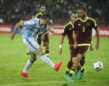 ¿Qué le pidió Mascherano a Pratto en el medio del partido con Venezuela?