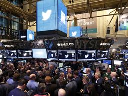 Twitter se desplomó en la bolsa Twitter se desplomó en la bolsa