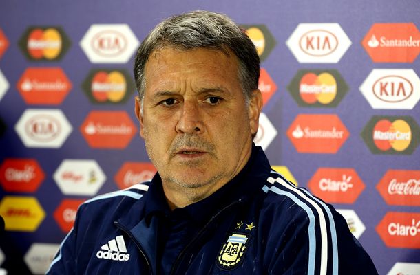 Martino realizaría cuatro convocatorias locales por las bajas europeas