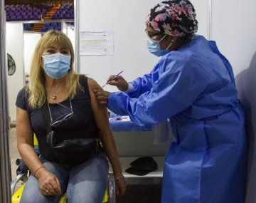 Mayores de 40 sin comorbilidades pueden empadronarse en CABA: cómo inscribirse para la vacunación