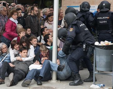 La Policía busca bloquear el referéndum en Cataluña
