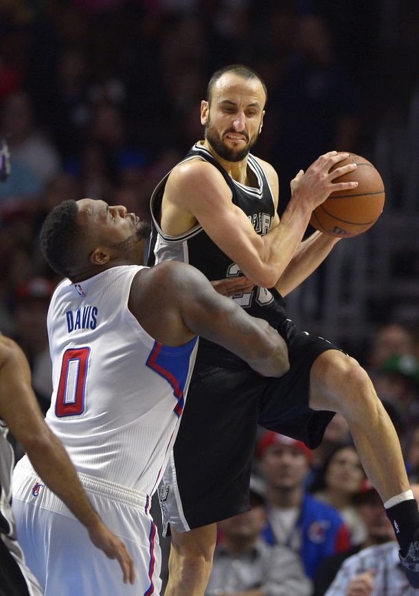 Los Spurs volvieron al triunfo con una buena actuación de Ginóbili