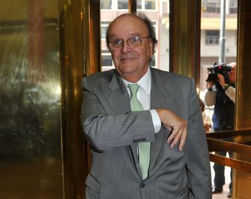 De Mendiguren en Radio 10: Massa no se baja de la candidatura presidencial