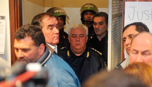 Hugo Matzkin (centro)