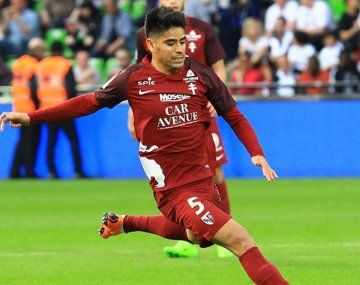 Futbolista argentino que huyó de Ucrania firma con Independiente