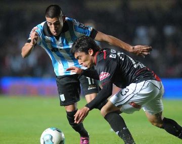 Colón y Racing igualaron en el Cementerio de los Elefantes