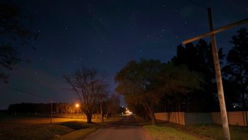 policia quedo escrachado cuando tenia sexo en una calle lindera al cementerio de canuelas policia quedo escrachado cuando tenia sexo en una calle lindera al cementerio de canuelas