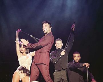 Ricky Martin comenzó su gira en Argentina e hizo delirar a 15 a mil personas