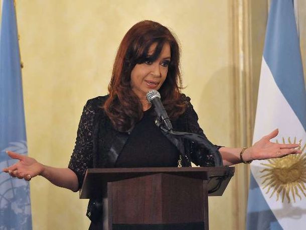 CFK viajaría a Paraguay para la asunción del presidente Cortés