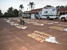 golpe al narcotrafico: incautaron mas de 3.500 kilos de marihuana golpe al narcotrafico: incautaron mas de 3.500 kilos de marihuana