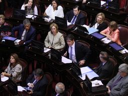 el senado aprobo el presupuesto 2016 y lo convirtio en ley el senado aprobo el presupuesto 2016 y lo convirtio en ley
