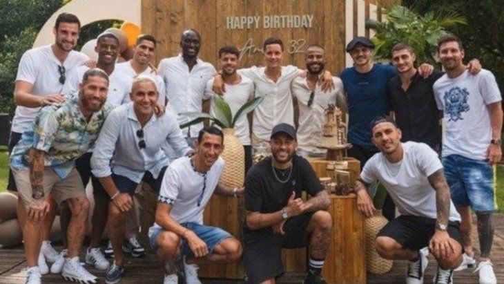 Messi y sus compañeros festejaron un cumpleaños en el PSG con una llamativa ausencia