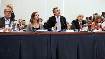randazzo expuso por la estatizacion de trenes: el fr y el pro apoyaran randazzo expuso por la estatizacion de trenes: el fr y el pro apoyaran