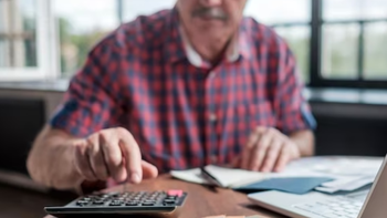 El MPP se opuso a llevar a cabo un plebiscito para derogar la ley de la reforma de la seguridad social. El MPP se opuso a llevar a cabo un plebiscito para derogar la ley de la reforma de la seguridad social.