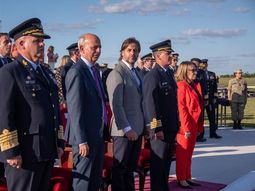 El presidente Luis Lacalle Pou definió al reemplazante de Javier García, quien deja el Ministerio de Defensa Nacional por la campaña. El presidente Luis Lacalle Pou definió al reemplazante de Javier García, quien deja el Ministerio de Defensa Nacional por la campaña.