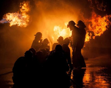 Ascienden a 30 los muertos por un incendio en una discoteca en Rumania