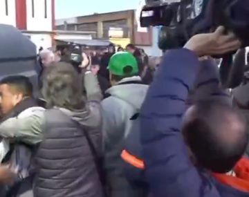 Incidentes en el acto de Milei en Moreno: piñas entre libertarios y manifestantes