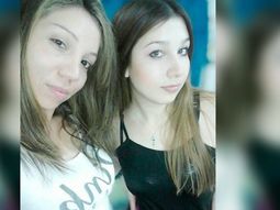 Nahir Galarza junto a su compañera de pabellón, Yanina Soledad Lescano.