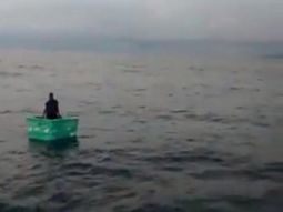 rescatan a un naufrago en acapulco rescatan a un naufrago en acapulco