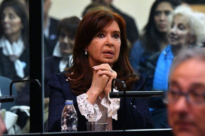 Cristina Kirchner pidió ir a juicio oral en la causa de los cuadernos