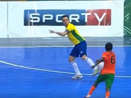 video: mira el golazo de taco que hizo falcao en futsal video: mira el golazo de taco que hizo falcao en futsal