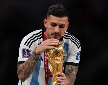 {altText(,#ParedesABoca: la ilusión de los hinchas en las redes que es tendencia)}